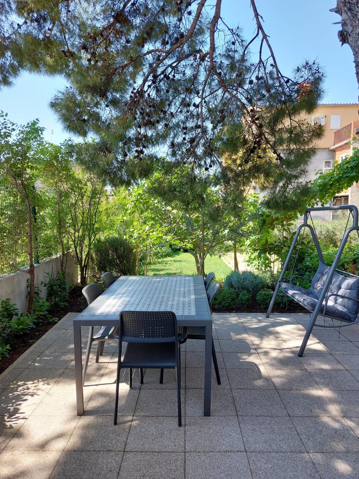17 Pines Apartment Makarska Exterior photo